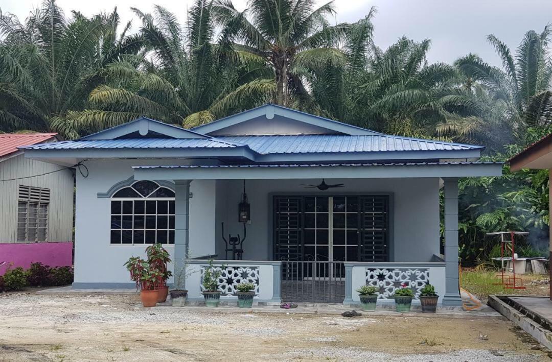 Atocha Homestay - Terong@Taiping Kampong Salak Exterior foto
